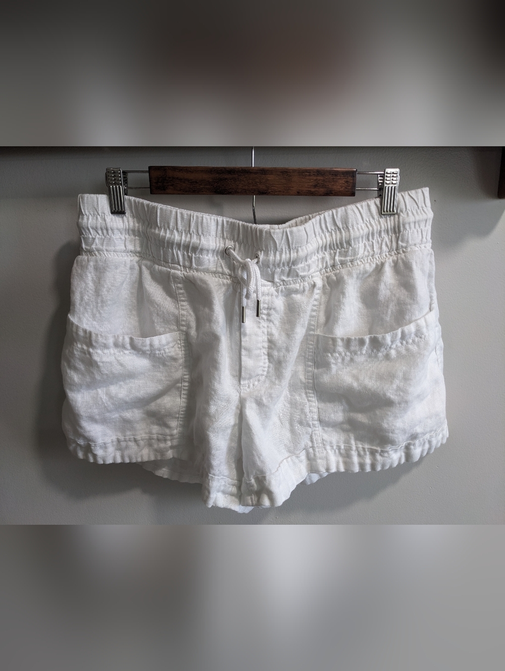 Athleta Cabo Linen 4” Shorts Women's White size 12 100% Linen Minimal Wardrobe